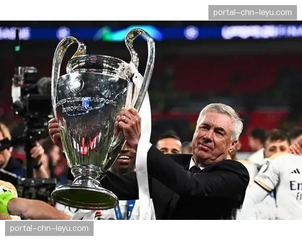 战术演进：深度解析安切洛蒂本赛季欧冠淘汰赛的三次关键变阵